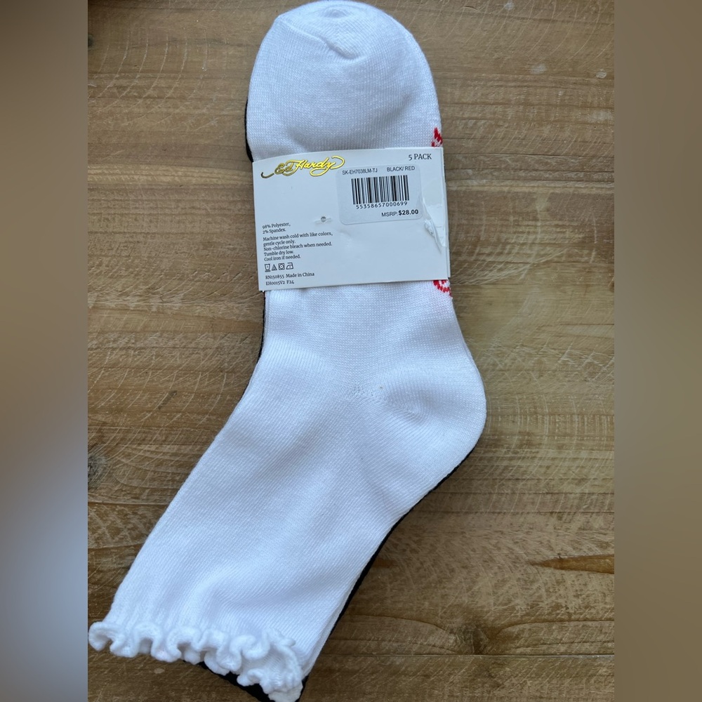Ed Hardy 5 PK Mid Crew Socks with rose embroidery New - Picture 2 of 4